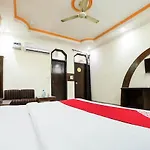 Hotel Viraat