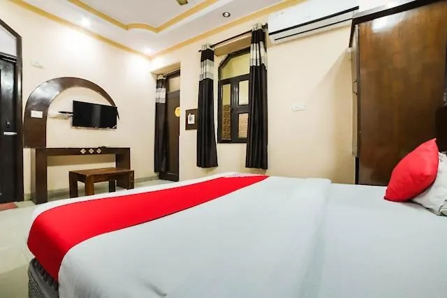 Hotel Viraat